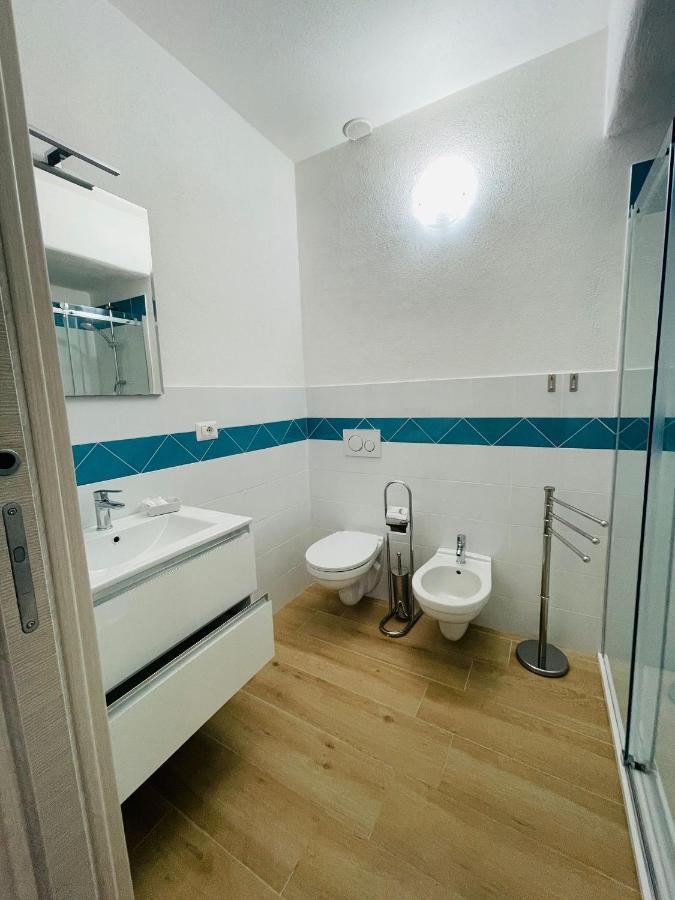 Chrisso Rooms Affittacamere San Teodoro  Extérieur photo