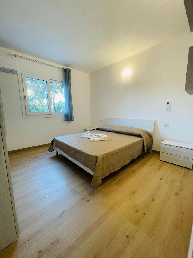 Chrisso Rooms Affittacamere San Teodoro  Extérieur photo