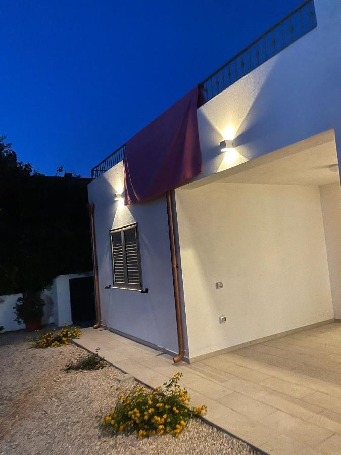 Chrisso Rooms Affittacamere San Teodoro  Extérieur photo