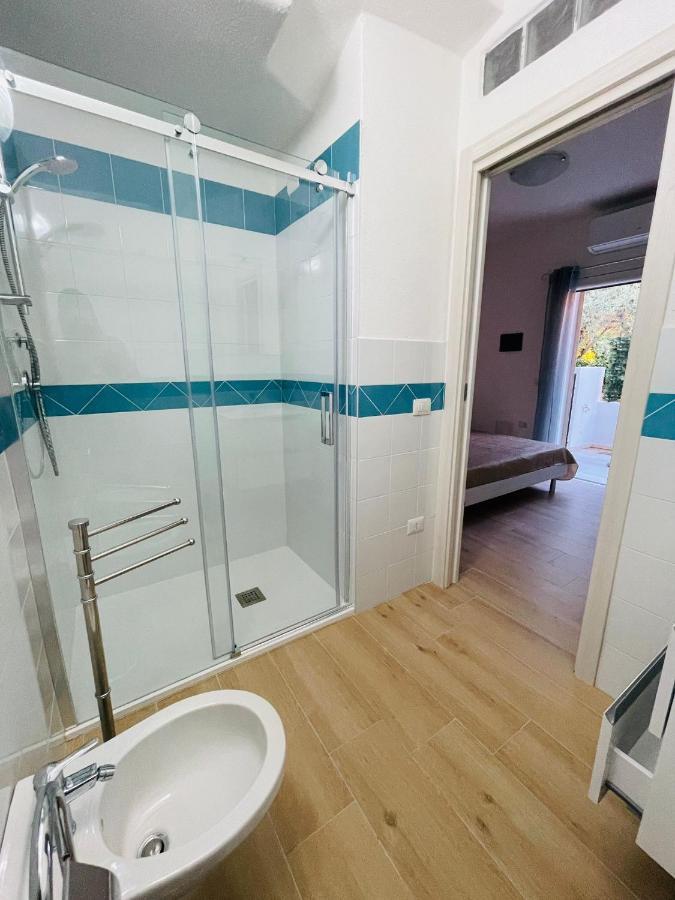 Chrisso Rooms Affittacamere San Teodoro  Extérieur photo